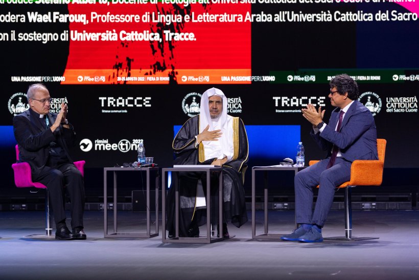 H.E. Dr.Mohammed Alissa has addressed Islamic people from the world’s biggest stages as a visitor