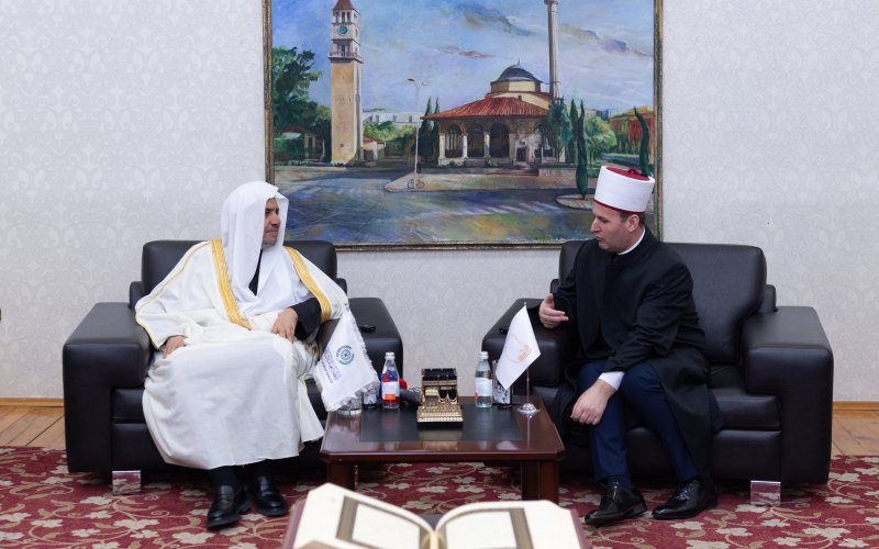 At its headquarters in the capital, Tirana, the Islamic Community of Albania, which encompasses 35 Fatwa Houses, hosted His Excellency Sheikh Dr. Mohammed Al-Issa, Secretary-General of the Muslim World League and Chairman of the Organization of Muslim Scholars