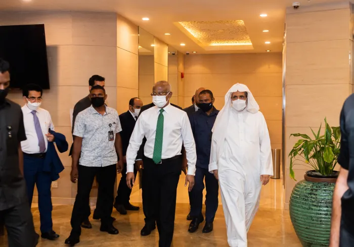 مالدیپ کے صدر اور نائب صدر کی شرکت کےساتھ، ڈاکٹر محمد العیسی کا انتہاپسندی اوردہشت گردی سے نظریاتی اورالیکٹرانک ذرائع سے نمٹنے کے طریقوں پر لیکچر