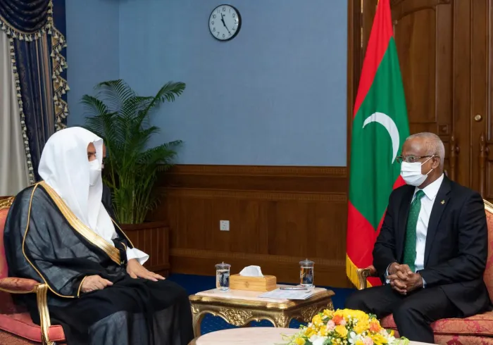 Presiden Republik Maladewa, Tuan Ibrahim Salih, menganugerahkan Dr. MohammadAlissa Ordo Kehormatan Republik