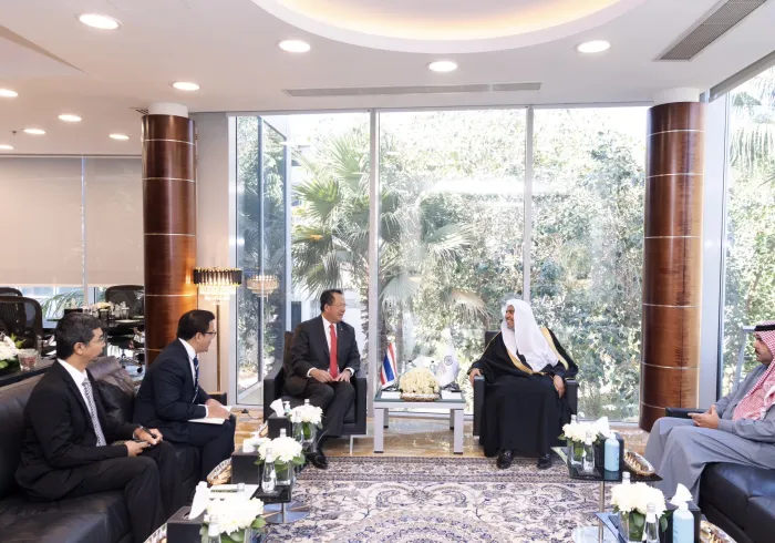 Dr. Al-Issa Meets Thailand’s Ambassador