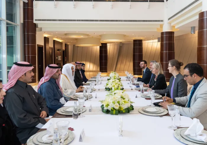 Sekjen LMD, Ketua Asosiasi Ulama Muslim, Syekh Dr.  Mhmd Alissa , menerima di kantornya di Riyadh, Direktur Urusan Timur Tengah & Afrika Utara di Otoritas Aksi Eksternal UE