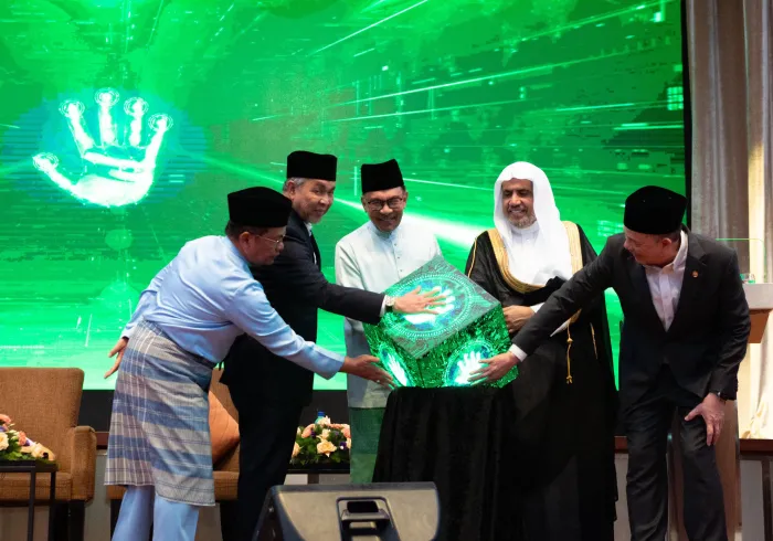 El Primer Ministro de Malasia anuncia que esta conferencia será considerada como la conferencia fundacional para la fraternidad y la cooperación entre los líderes religiosos