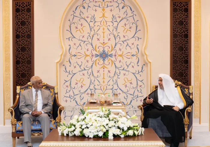 سیکرٹری جنرل ڈاکٹر محمد العیسی نے مکہ مکرمہ میں رابطہ کے مرکزی دفتر میں سری لنکا کے صدر کے خصوصی ایلچی جناب نصیر احمد کا استقبال کیا