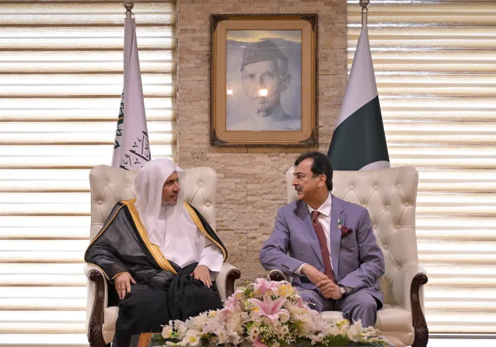 Ketua Senat dan Ketua Mahkamah Agung Pakistan Menerima Kunjungan Sekretaris Jenderal Liga Muslim Dunia
