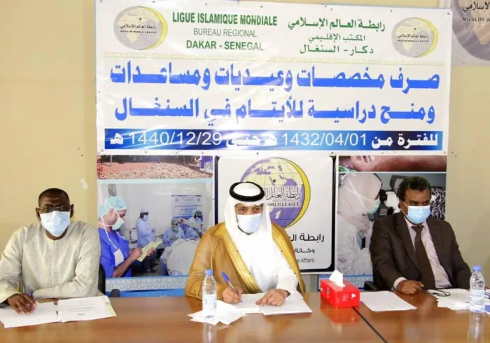 La Ligue Islamique Mondiale organise une cérémonie pour son programme d’allocations et d’aides scolaires pour les orphelins du Sénégal.