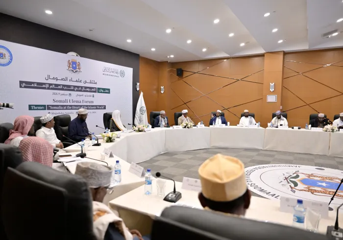 The Secretary-General of the MWL Meets Senior Scholars in Somalia