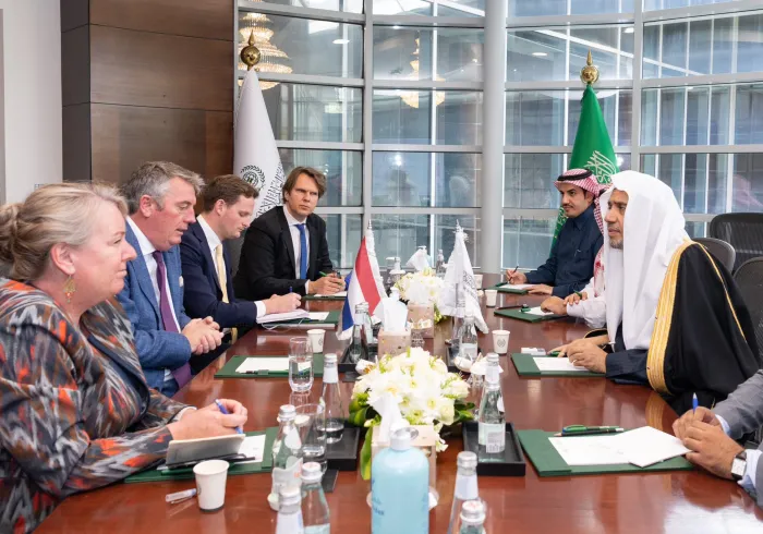 Sekretaris Jenderal LMD, Ketua Asosiasi Ulama Muslim, Syekh Dr.Mhmd Alissa menerima Duta Besar Belanda untuk Kerajaan Arab Saudi & Duta Besar Belanda untuk Afganistan, di kantornya di Riyadh. 