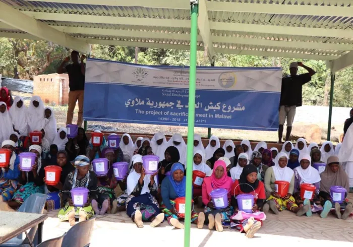 La L.I.M. a effectué, par l’intermédiaire de l’OMSPD le rite du sacrifice de l’Aïd puis les a distribué aux orphelins