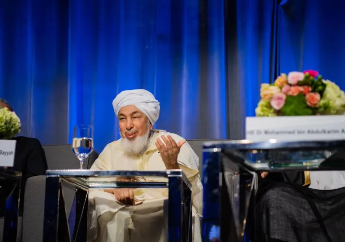 معالي الشيخ عبدالله بن بيه رئيس مجلس الإمارات للإفتاء الشرعي رئيس منتدى تعزيز السلم في كلمته بمؤتمر التواصل الحضاري بين العالم الإسلامي وأمريكا