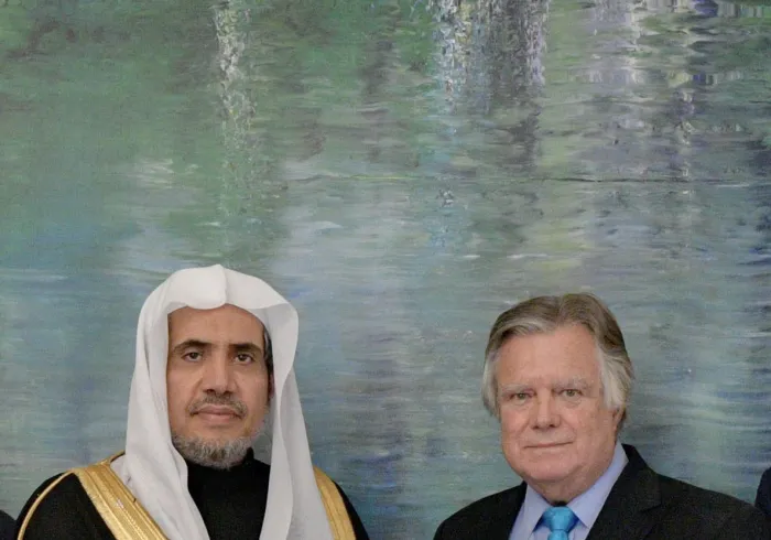 The National Council on U.S.-Arab Relations confers the World Peace among Religions Award on HE Sheikh Dr. Mohammad Alissa