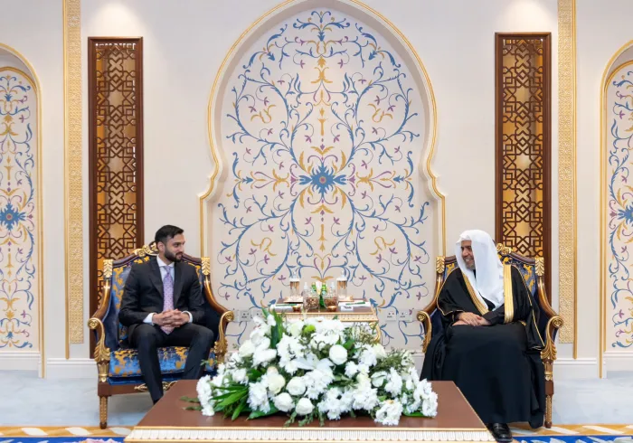 Ketua Asosiasi Ulama Muslim, Syekh Dr.Mhmd Alissa, menerima Rektor Univ. Manajemen & Teknologi di Lahore, Dr.Ibrahim Hassan Murad, di kantornya di Makkah.