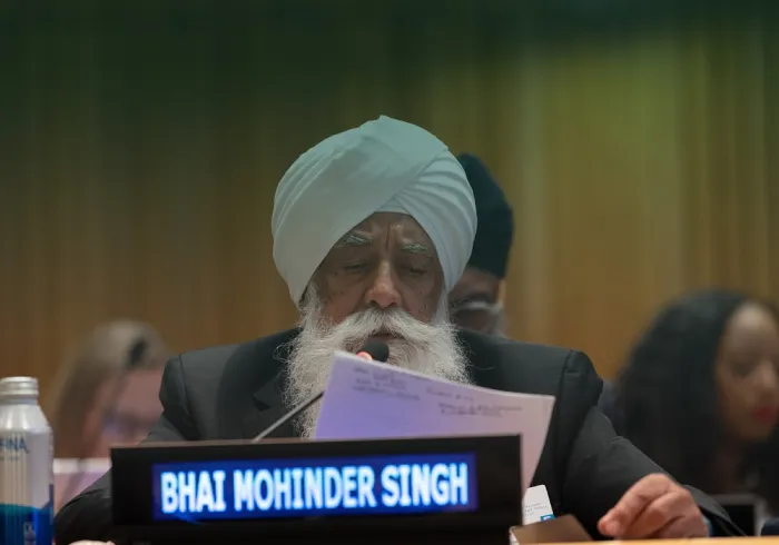 Kutipan dari pidato Yang Mulia Bhai Sahib Mohinder Singh Ahluwalia, Ketua Kelompok Organisasi Nishkam, pada peluncuran inisiatif "Membangun Jembatan Pemahaman & Perdamaian antara Timur & Barat", dari Markas Besar PBB di New York: