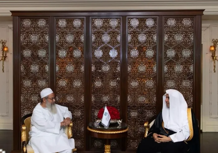 Yang Mulia Sekretaris Jenderal LMD, Ketua Asosiasi Ulama Muslim, Syekh Dr.Mohammad Al-issa, bertemu di New Delhi dengan Yang Mulia Presiden Jamiat Ulama-e-Hind, Maulana Mahmood Madani.