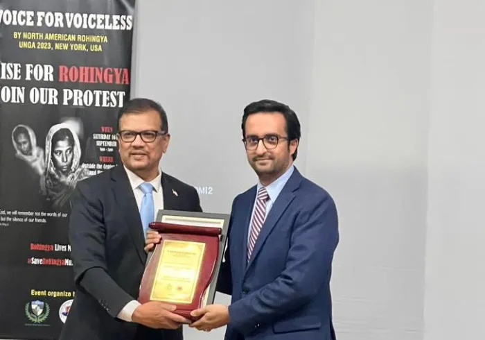the official representative of the Rohingya cause, and on the sidelines of the United Nations General Assembly meeting in New York, the Union awarded its international award for this year to His Excellency Sheikh Dr. Mohammed Al-Issa