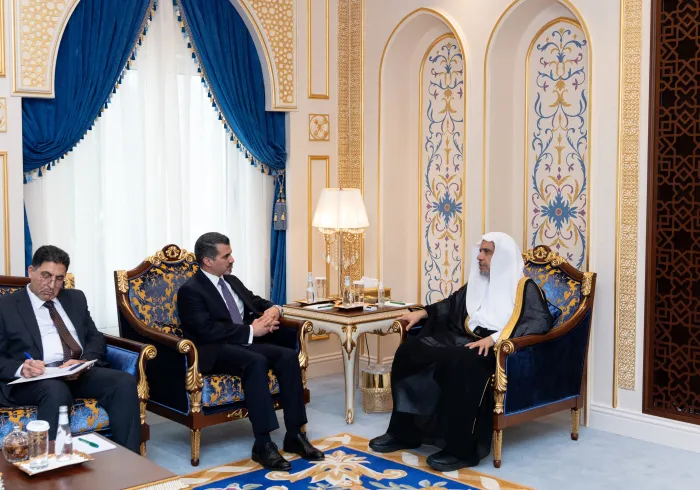 Yang Mulia Sekretaris Jenderal LMD, Ketua Asosiasi Ulama Muslim, Syekh Dr. Mohammed Al-issa    , menyambut Yang Mulia Konsul Jenderal Republik Irak di Kerajaan Arab Saudi