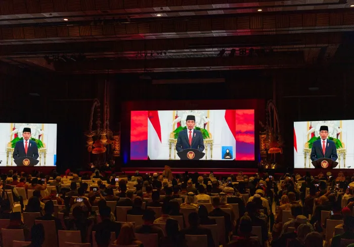 Le Président indonésien lors du lancement du SommetR20: Nous sommes fiers  d'accueillir le R20 qui souligne le besoin urgent de coopération entre les responsables religieux pour résoudre les problèmes mondiaux, afin parvenir à un monde de paix, uni qui s’entraide.