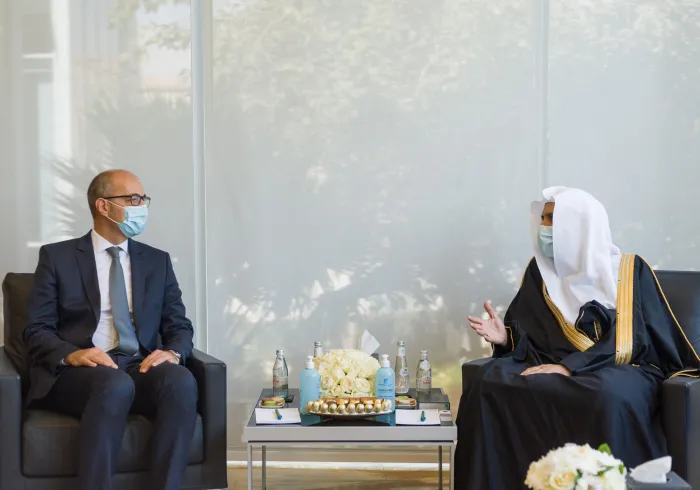 عزت مآب شیخ ڈاکٹر محمد العیسی نے فرانسیسی حکومت میں سیاسی وسلامتی امور کے ڈائریکٹر جناب فلپ ایریرا سے ملاقات کی