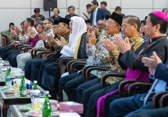 د. العيسى يلقي الكلمة الافتتاحية لمؤتمر إندونيسيا للوئام بين أتباع الأديان