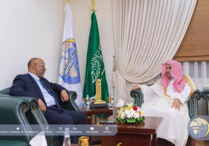 His Excellency the MWL's SG received Mr. Gulam Moshi the Bangladeshi Ambassador to the Kingdom. They discussed issues of common interest