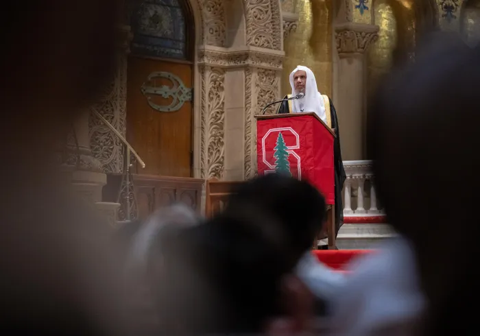 دانشگاه استنفورد آمریکا میزبان سخنرانی دبیرکل سازمان همبستگی جهان اسلام شد جمعی از استادان دانشگاه، دانشجویان و مدعوین در این برنامه حضور یافتند پیشنهاد شد که سخنرانی به کتابی تبدیل شود که از سوی دانشگاه منتشر گردد ۲۵ دانشجو پروژه‌های خود را درباره بندهای «سند مکه مکرمه» ارائه کردند