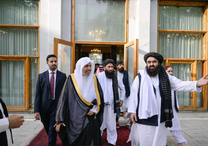 دبیرکل محترم و رئیس انجمن علمای  مسلمان، جناب آقای دکتر شیخ  ‫محمد العيسى، با وزیر امور خارجه افغانستان، مولوی امیرخان متقی، در مقر نخست شورای امنیت در کاخ ریاست وزرای کابل دیدار کرد.