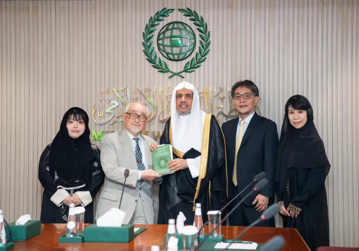 En Riad, el Sheij Mohammed Al-Issa, Secretario General de la LMI, se reunió con una delegación de la Fundación Motoko Katakura para la cultura del desierto en Japón