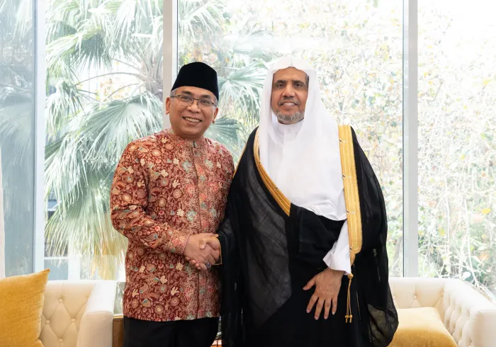 Le Secrétaire général, président de l'Organisation des savants musulmans, cheikh Mohammed Al-Issa a rencontré le Président de l’organisation indonésienne « Nahdlatul Ulama »