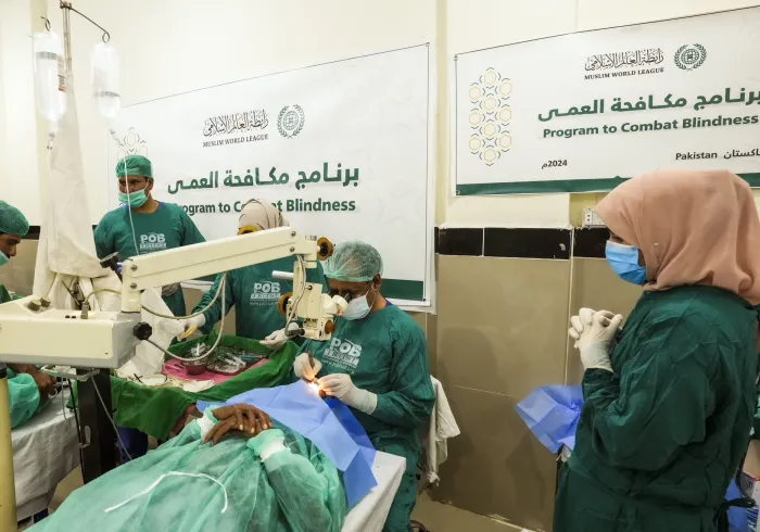 Ciblant les cas les plus graves dans cinq régions :