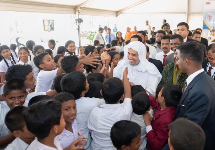 «Les jeunes du monde entier ne sont pas un problème qu'il faut gérer, ils sont une source d'énergie dans laquelle il faut investir » MohammadAlissa -  La LIM a mis en œuvre des programmes à travers le monde pour soutenir la jeunesse. InternationalYouthDay 