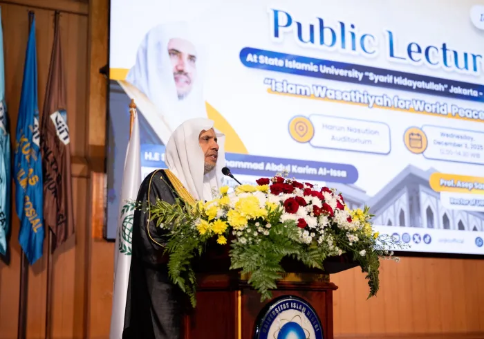 H.E. Sheikh Dr. Mohammed Al-Issa, delivered a public lecture at the State Islamic University “Syarif Hidayatullah” in the Indonesian capital, Jakarta