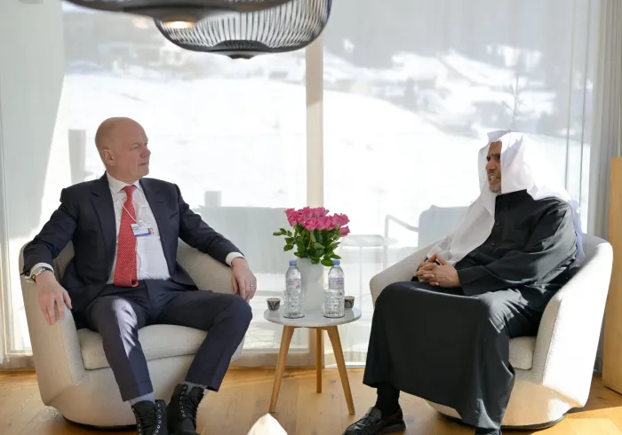 H.E. Sheikh Dr. Mohammed Al-Issa, Secretary-General, met at his residence with the current Chancellor-elect of the University of Oxford, Mr. Lord William Hague