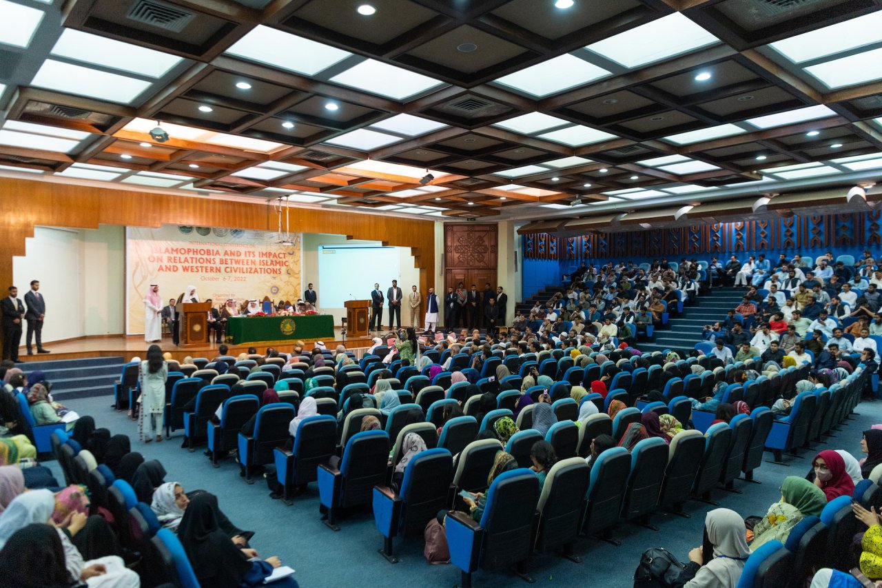 جانب من أعمال مؤتمر باكستان الدولي الأول حول &quot;الإسلاموفوبيا&quot;