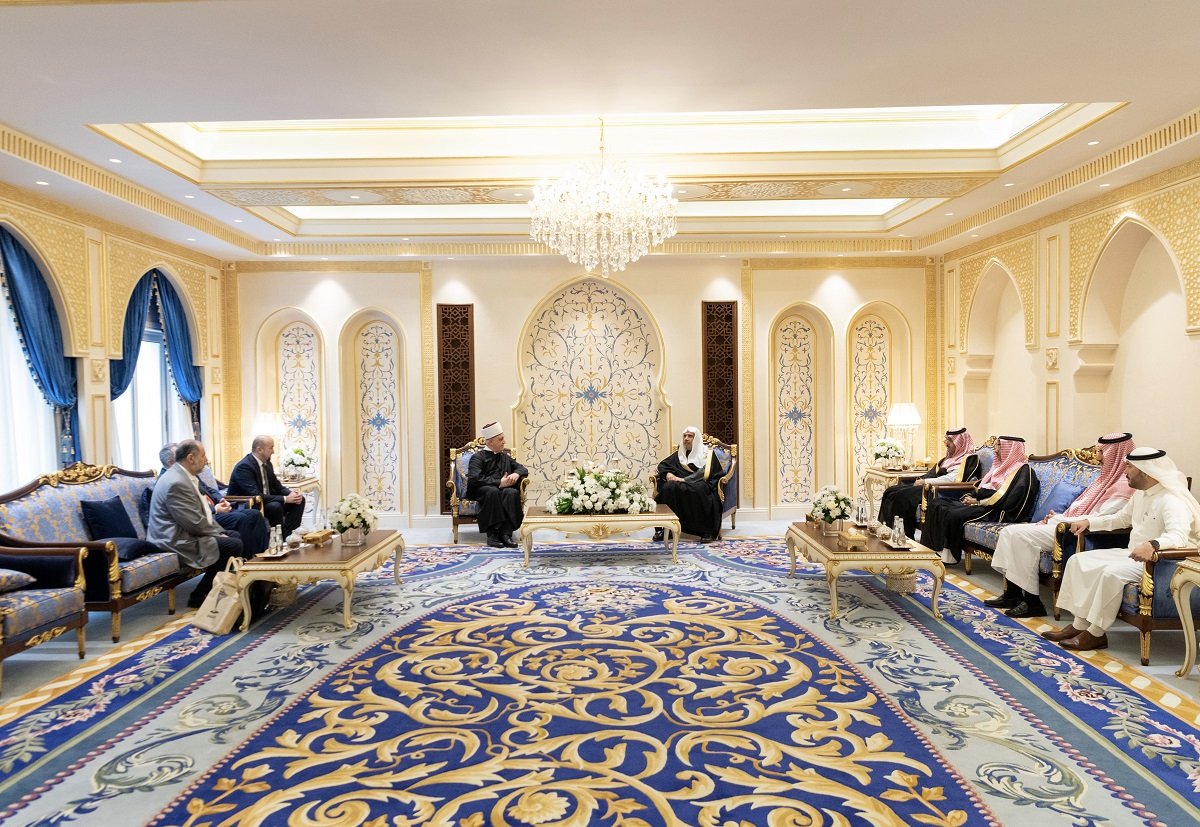 Dr. Al-Issa receives the Secretary General of the Organization of Islamic Cooperation and the Grand Mufti of Bosnia