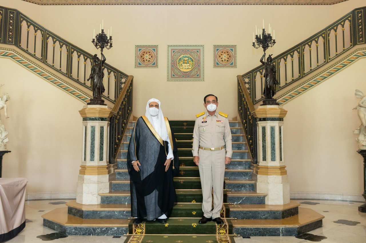 PM Kerajaan Thailand, Jenderal Prayut Cha Ocha, menyambut Syekh Dr. MohammadAlissa di kantor pusat pemerintah