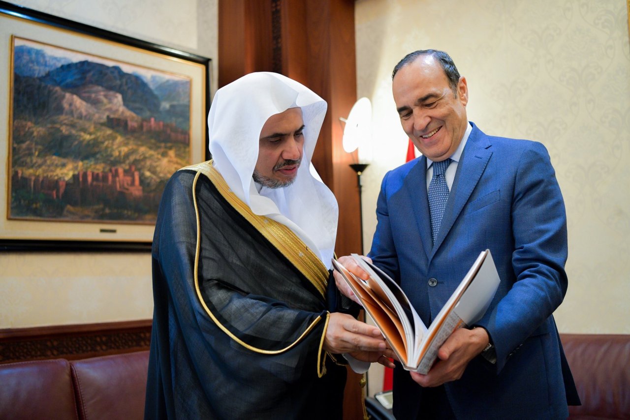 Le Président de la chambre des représentants au Maroc Habib ElMalki recevant le Secrétaire Général de la Ligue Islamique Mondiale, Cheikh D. Mohamed Alissa pour traiter de sujets d’intérêt commun.