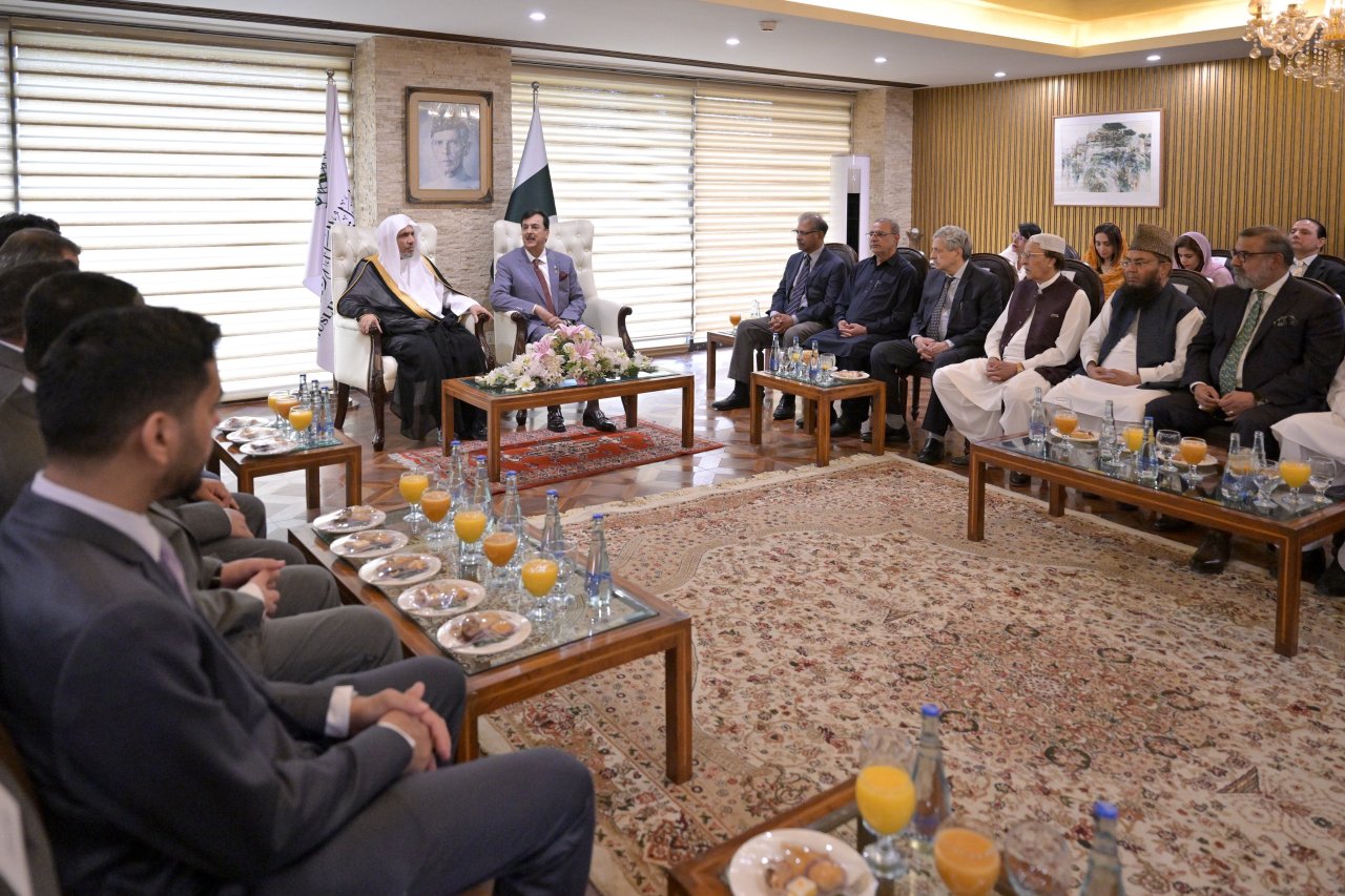 Chairman of the Senate and Chief Justice of Pakistan Receive the Secretary-General of the Muslim World League
