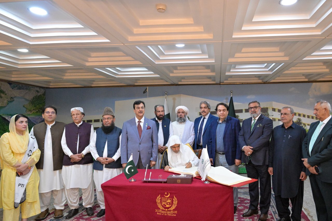 Chairman of the Senate and Chief Justice of Pakistan Receive the Secretary-General of the Muslim World League