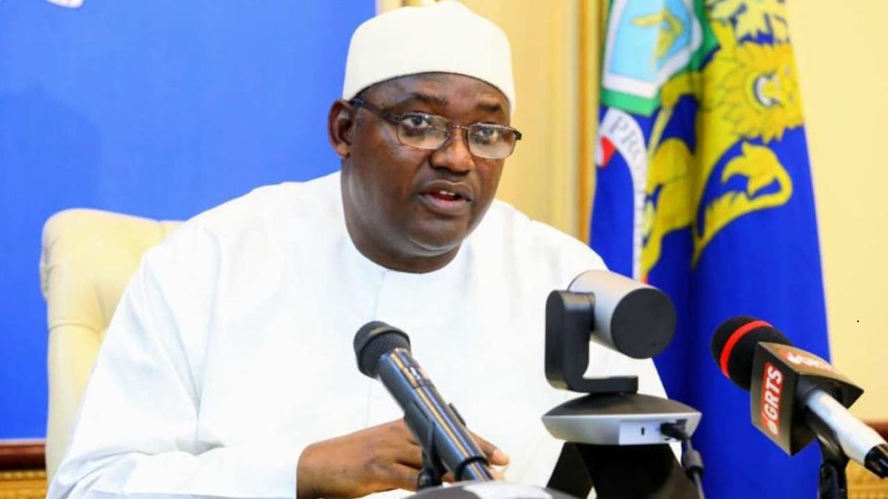 تلقى معالي الأمين العام الشيخ د. محمد العيسى‬⁩ اليوم اتصالاً من فخامة رئيس جمهورية جامبيا السيد اداما بارو