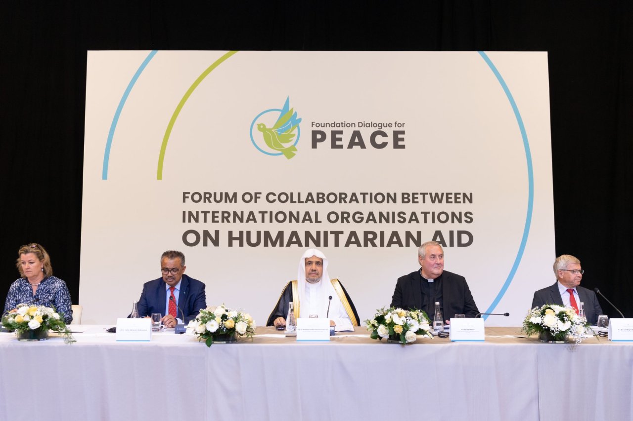 Secretary General of the MWL participates in the Forum of Collaboration Between International Organizations on Humanitarian Aid in Geneva