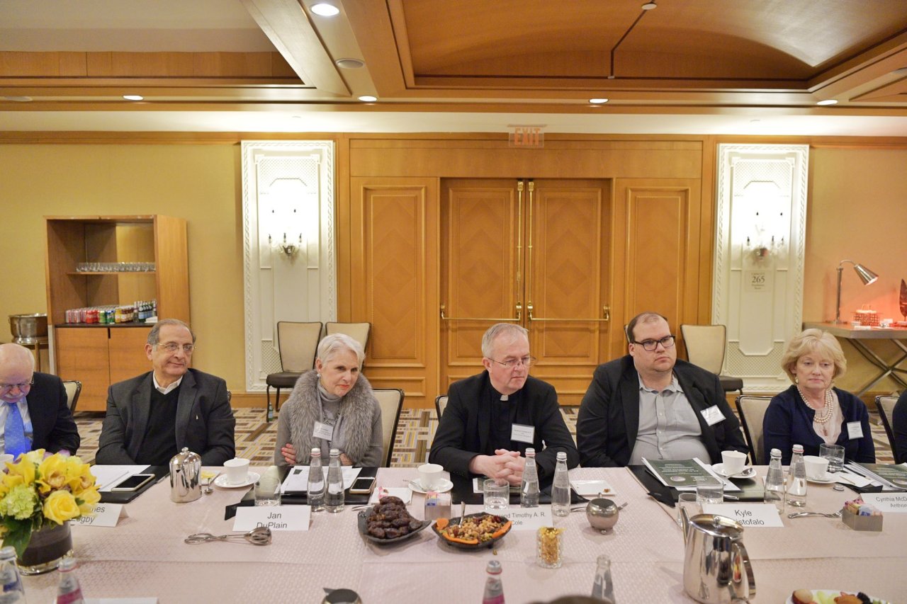 عرب امريكی تعلقات كونسل نے واشنگٹن میں عزت مآب شیخ ڈاکٹر محمد العیسی