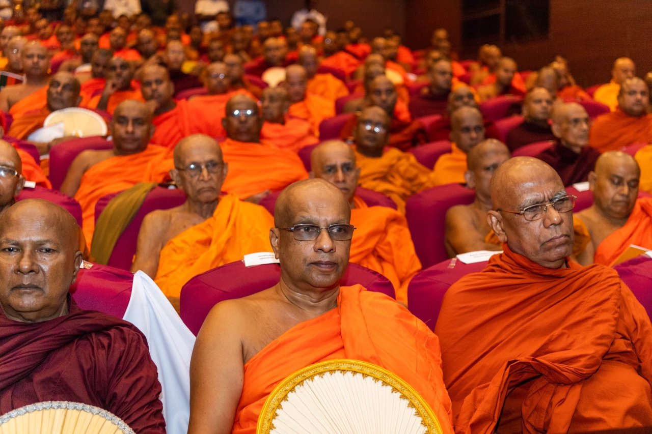 ‏انطلاقة ⁧قمة سلام الأديان⁩ التي تنظمها ⁧رابطة العالم الإسلامي⁩ في سريلانكا بحضور فخامة الرئيس وجمع من القيادات الدينية