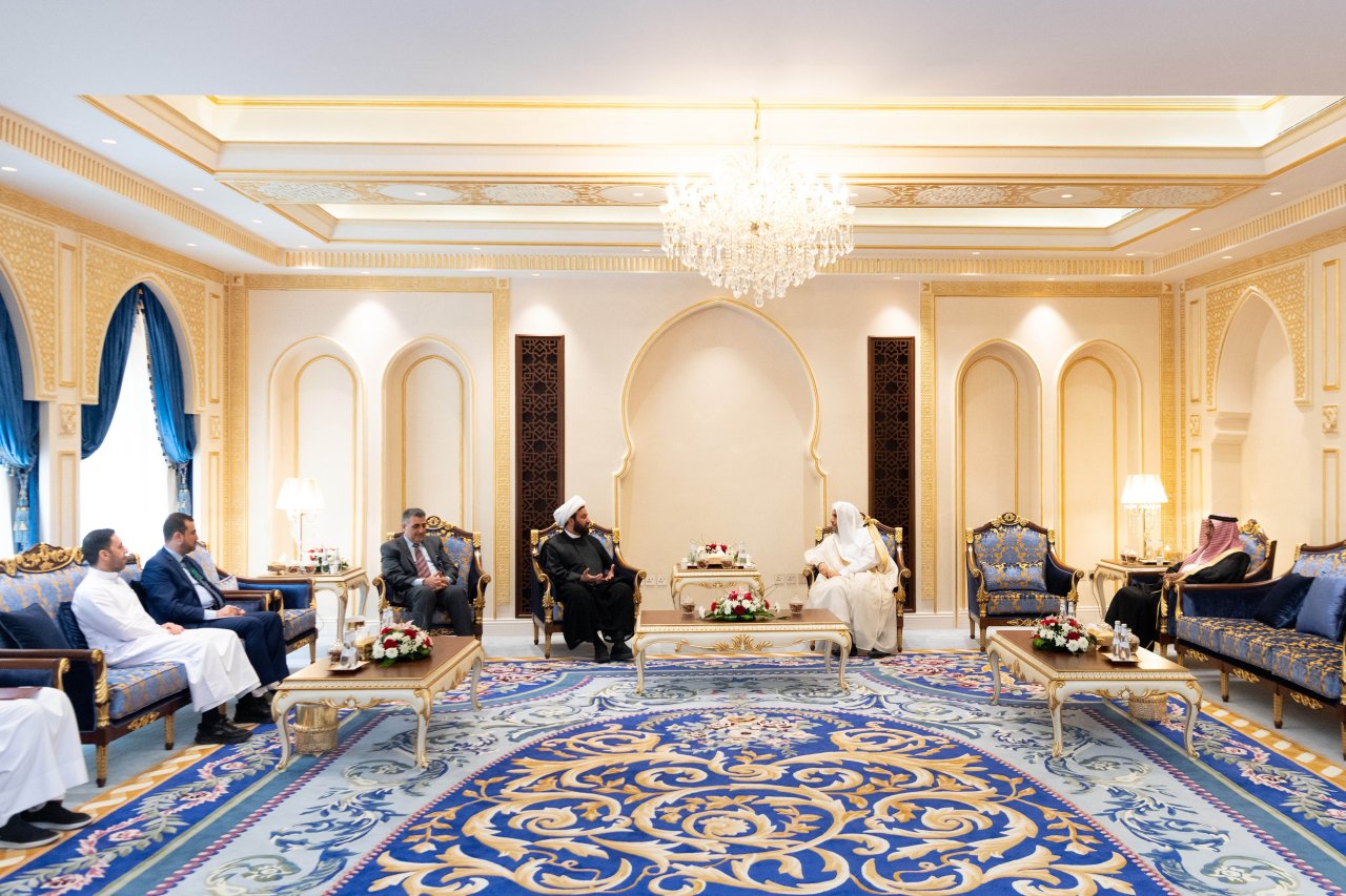 رابطہ کے مکہ مکرمہ صدر دفتر میں،ڈاکٹر محمد العيسى نے عراقی وزیر حج ڈاکٹر سامی عمران المسعودی سے ملاقات کی