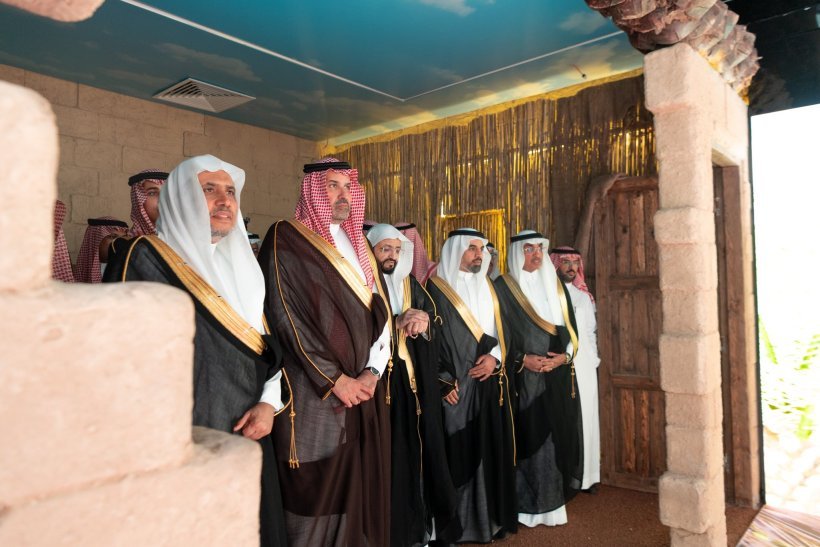 Kami senang dengan peresmian Pangeran Faisal bin Salman, Gubernur Madinah, paviliun modern Museum Biografi Nabi di cabang utama di Madinah