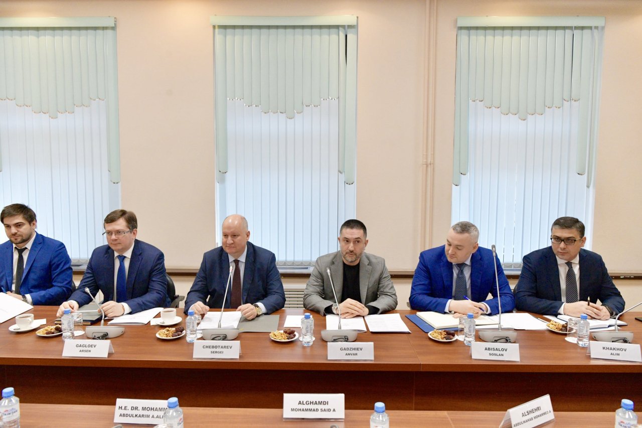 معالي الشيخ د محمد العيسى و وزير شؤون القوقاز الروسي يبحثان دعم جهود التعاون بين روسيا الاتحادية و العالم الإسلامي.. ويؤكدان أهمية التنسيق البيني في الموضوعات ذات الاهتمام المشترك