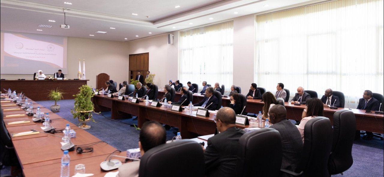 رابطہ اور ایسیسکو کے درمیان منعقدہ اجلاسوں میں شیخ ڈاکٹر محمد العیسی رابطہ وفد اور ڈاکٹر سالم المالک ایسیسکو وفد کی سربراہی کررہے ہیں