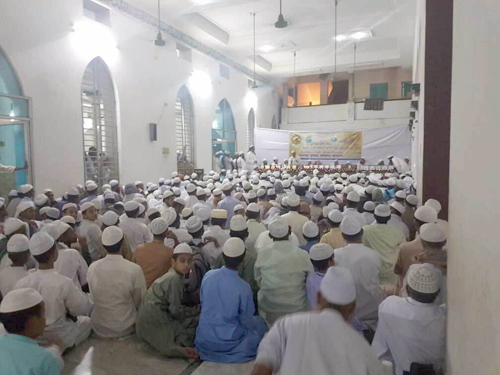 La LIM a organisé un grand concours de Coran au Bangladesh regroupant 78060 participants de plus de 65 régions avec savants et officiels.