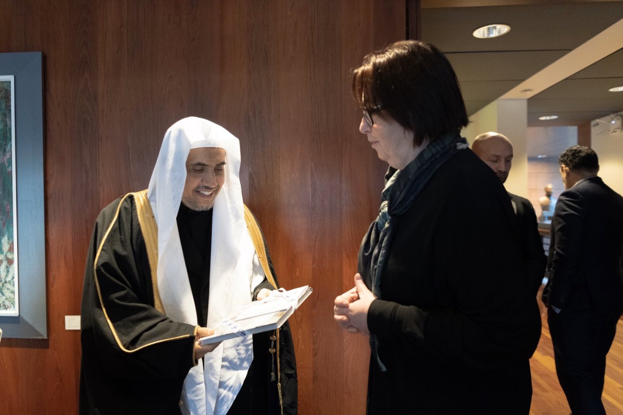 Dans la capitale islandaise le D.Mohammad Alissa a eu un entretien avec la maire et présidente des droits de l’ homme afin de traiter de sujets d’intérêt commun.