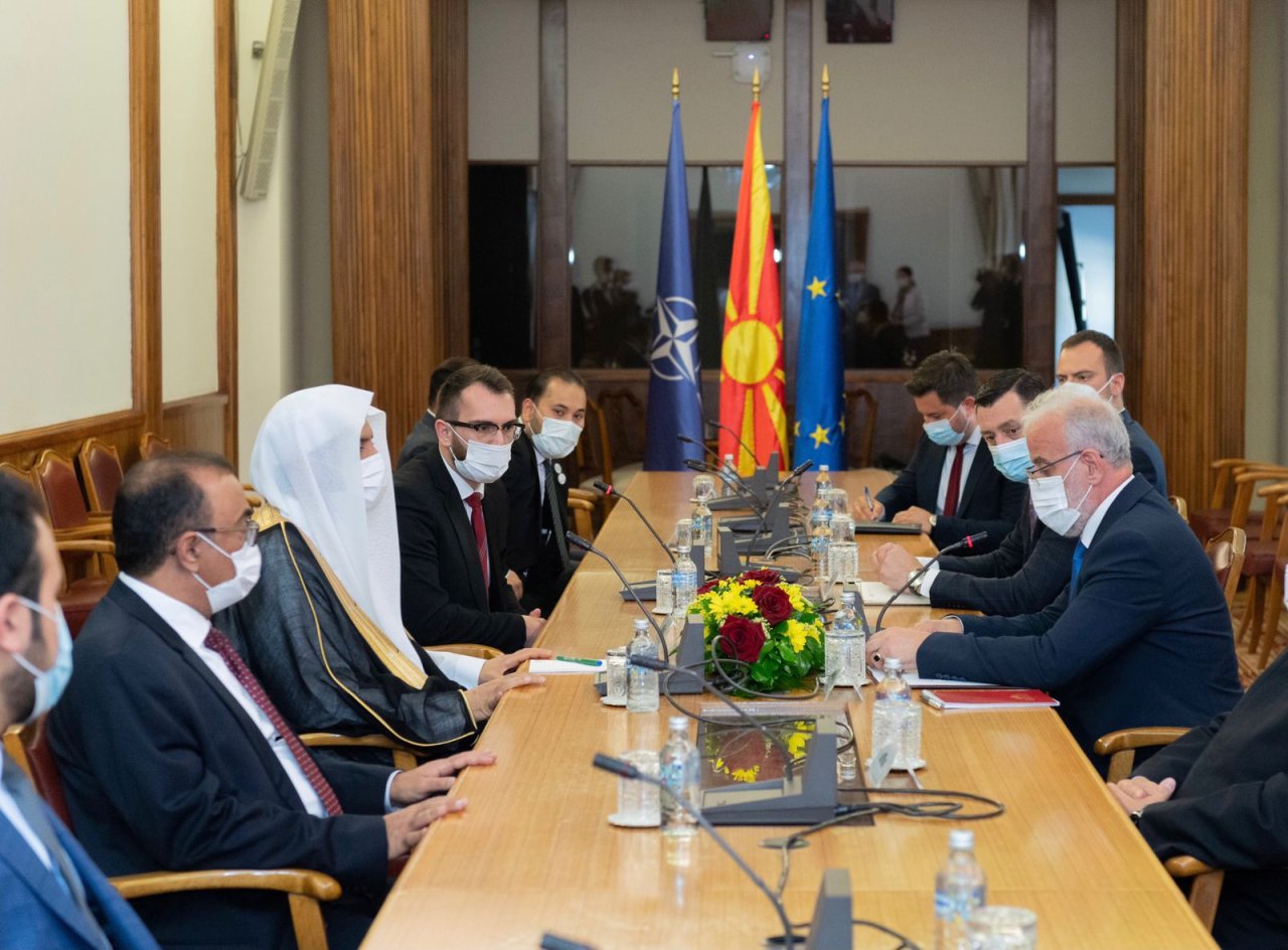 ڈاکٹر العیسی یورپ میں مقبول اورمؤثر ترین اسلامی شخصیت ہیں۔ صدر شمالی مقدونیہ