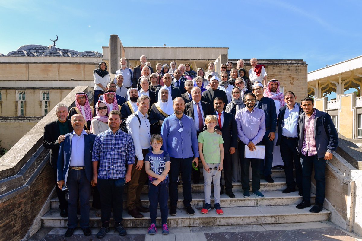 Le SG visite le Centre culturel islamique à Rome et s'informe de ses activités et programmes en remerciant le personnel